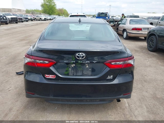 Toyota Camry Le Awd