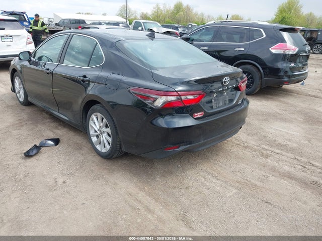 Toyota Camry Le Awd