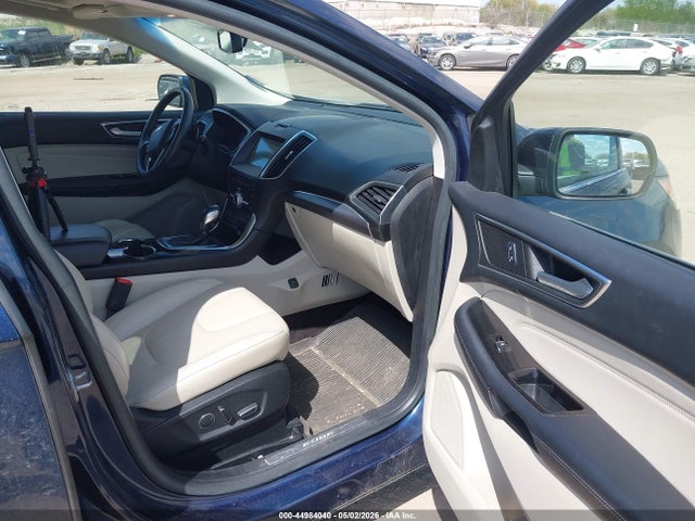 Ford Edge Titanium