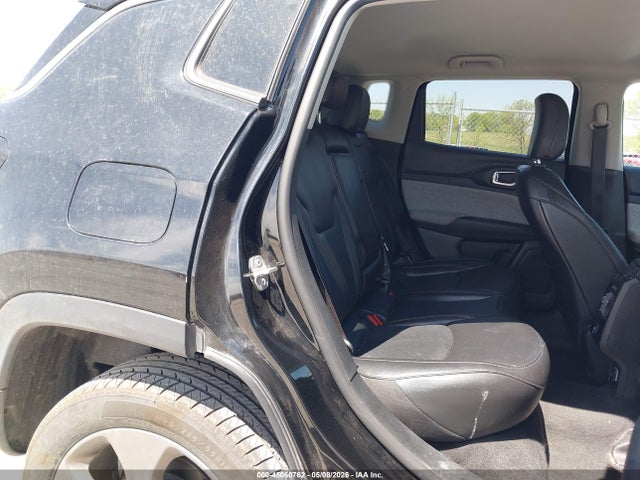 Jeep Compass Latitude Lux 4x4