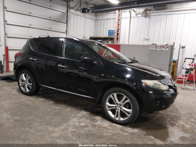 Salvage Nissan Murano Image