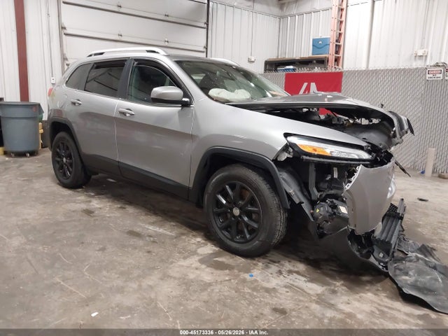 Salvage Jeep Cherokee Image