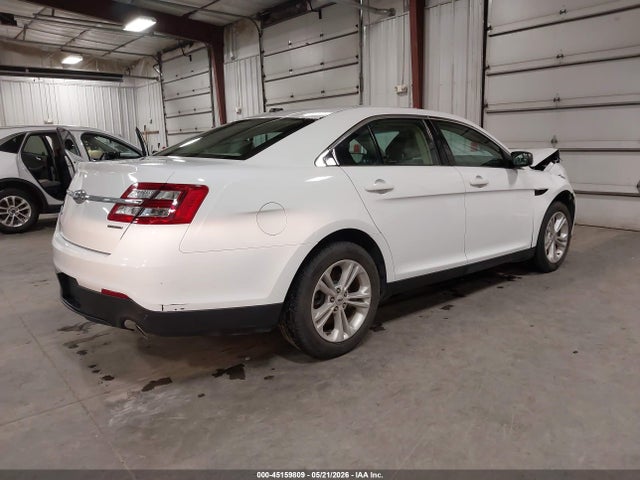 Ford Taurus Se