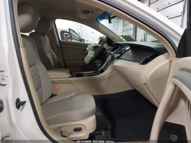 Ford Taurus Se