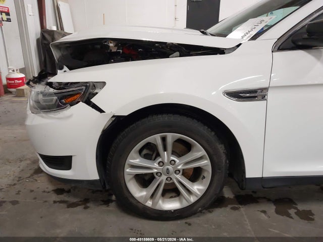 Ford Taurus Se