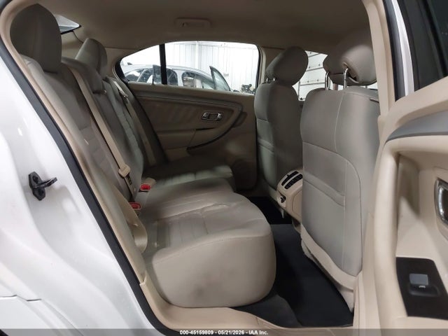 Ford Taurus Se