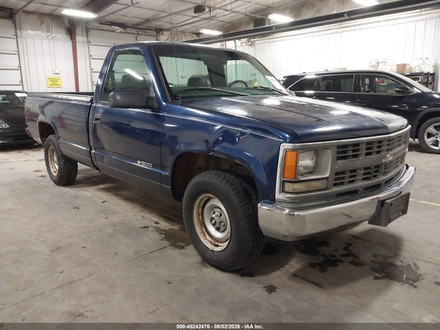 Salvage Chevrolet C1500 Image