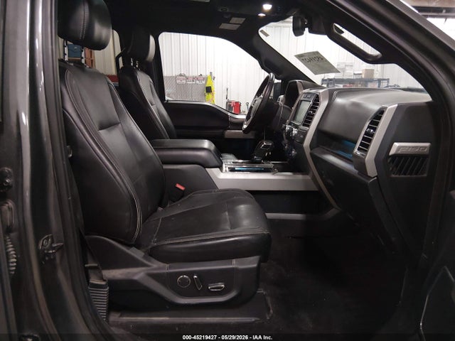 Ford F-150 Lariat