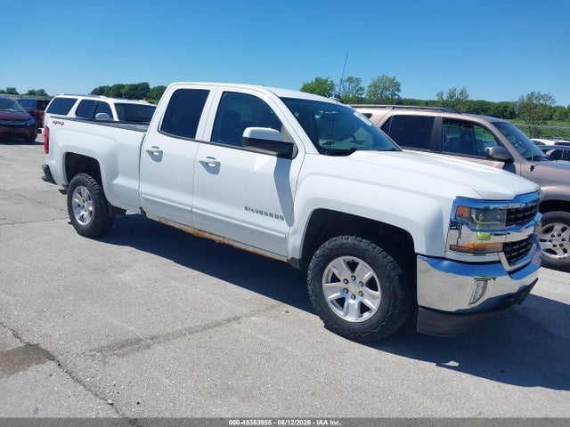 Salvage Chevrolet Silverado 1500 Image