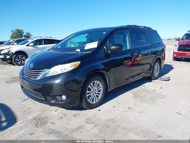 Toyota Sienna Xle V6 8 Passenger