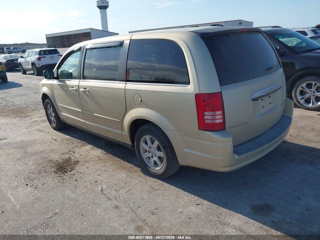 Chrysler Town & Country New Lx