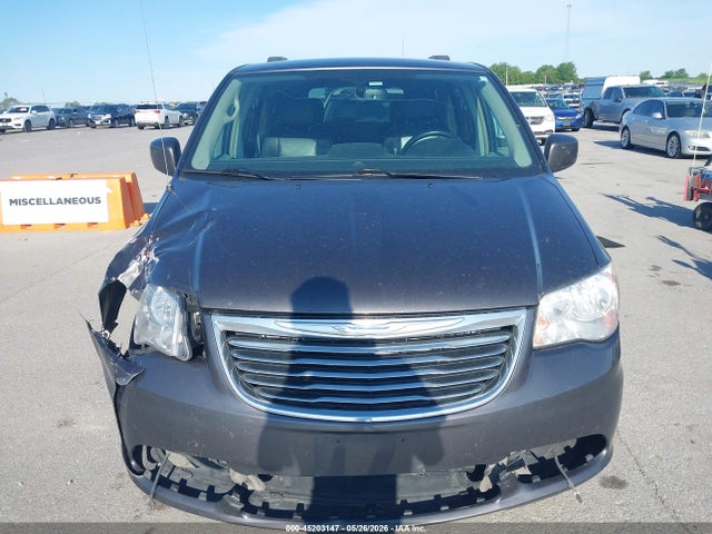 Chrysler Town & Country Touring