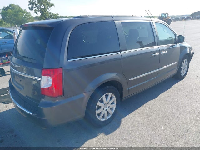 Chrysler Town & Country Touring