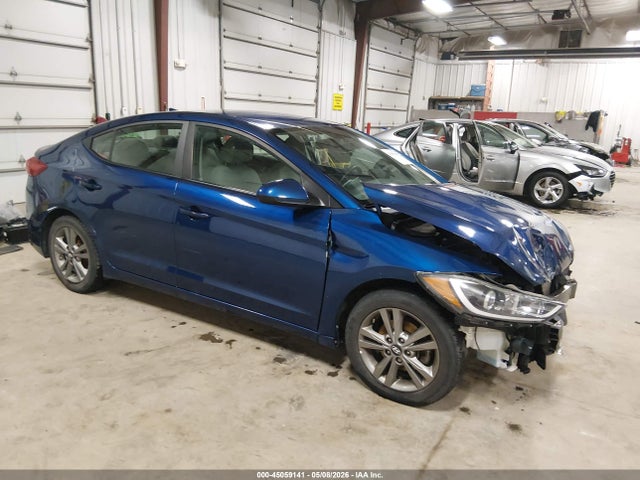 Salvage Hyundai ELANTRA Image