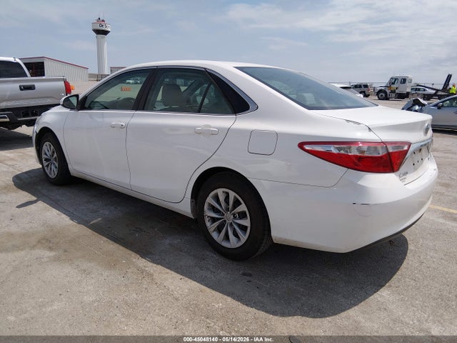 Toyota Camry Le