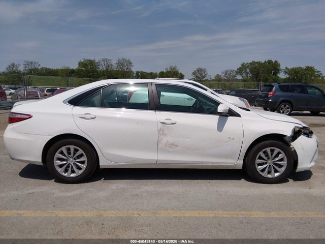 Toyota Camry Le