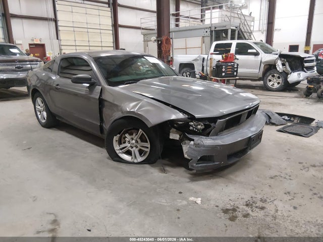 Salvage Ford Mustang Image