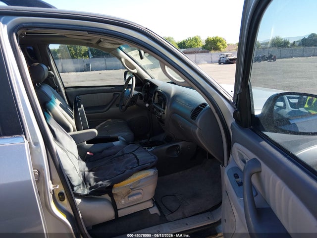 Toyota Sequoia Limited V8