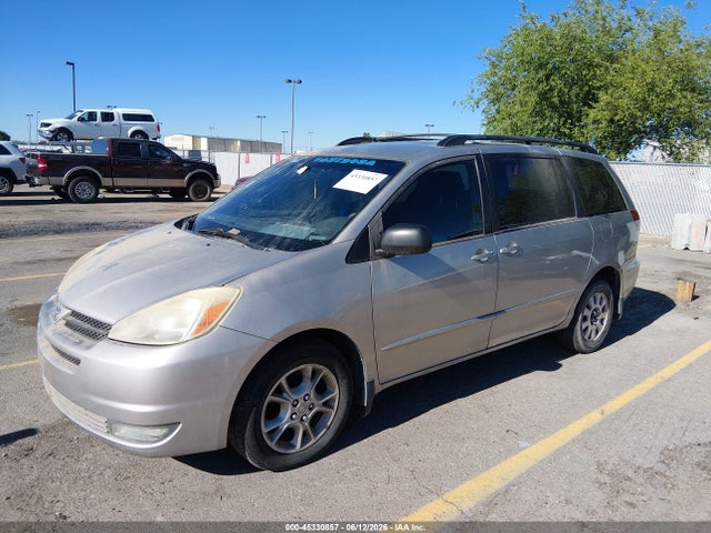 Toyota Sienna Le