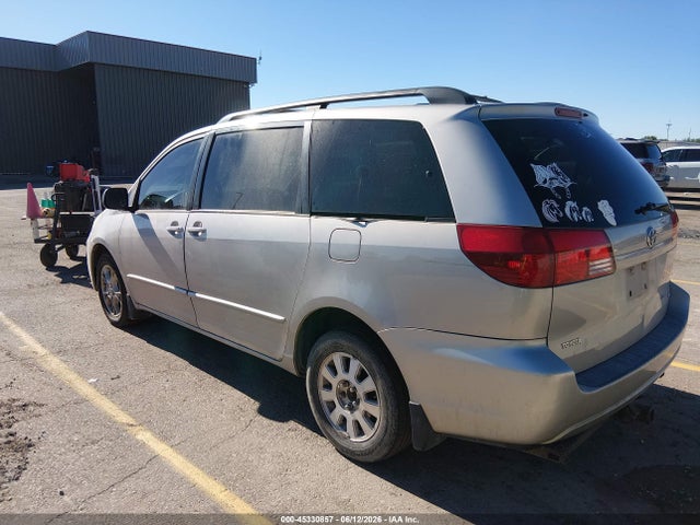 Toyota Sienna Le