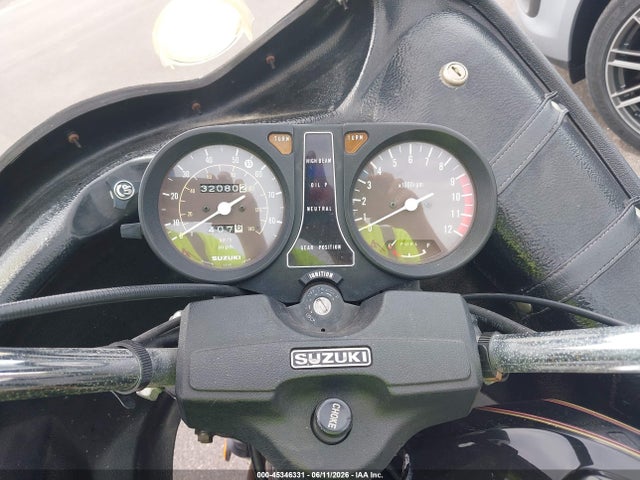 Suziki 800