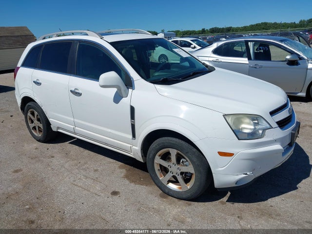 Salvage Chevrolet Captiva Image