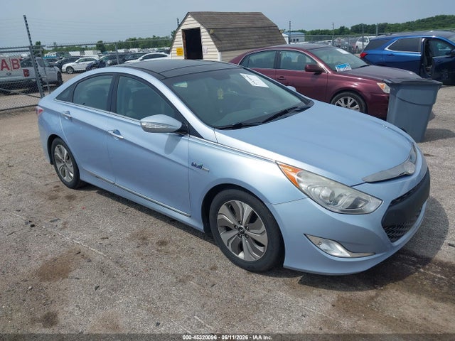 Salvage Hyundai SONATA Image