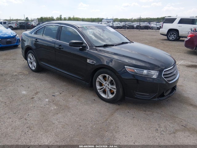 Salvage Ford Taurus Image