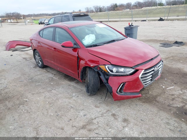 Salvage Hyundai ELANTRA Image