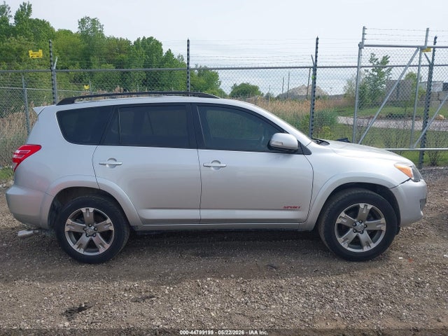 Toyota RAV4 Sport V6