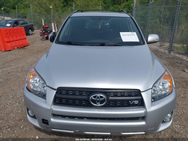 Toyota RAV4 Sport V6