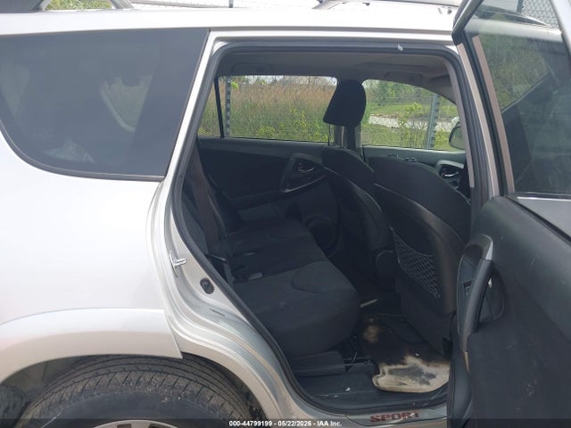 Toyota RAV4 Sport V6