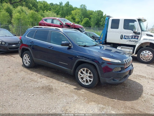 Salvage Jeep Cherokee Image