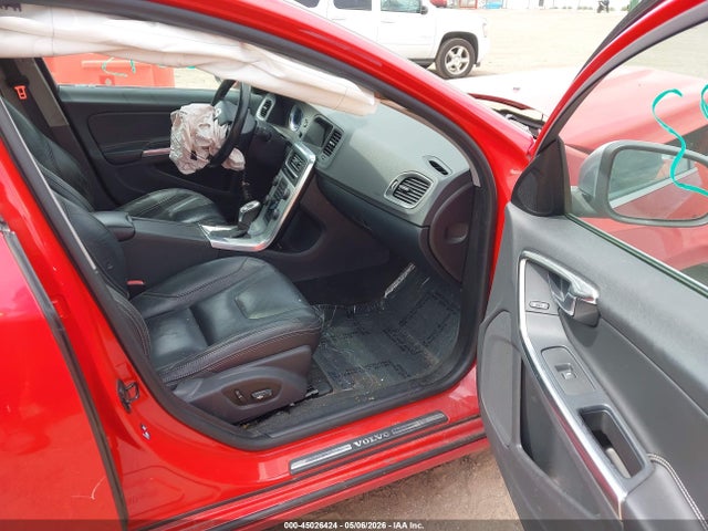 Volvo S60 T6
