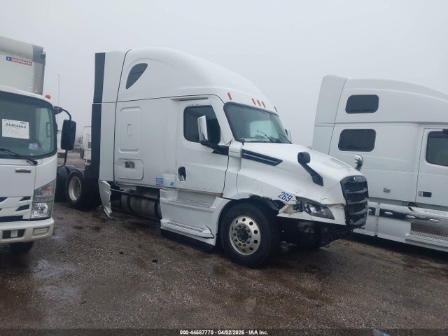 Salvage Freightliner New Cascadia 126 Image