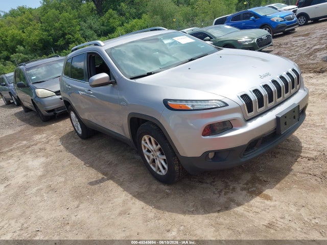 Salvage Jeep Cherokee Image