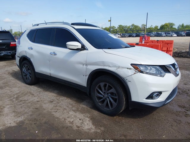 Salvage Nissan Rogue Image