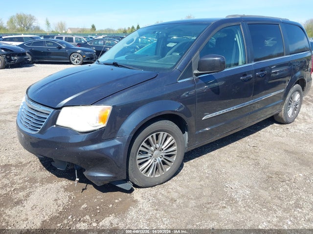 Chrysler Town & Country Touring-l