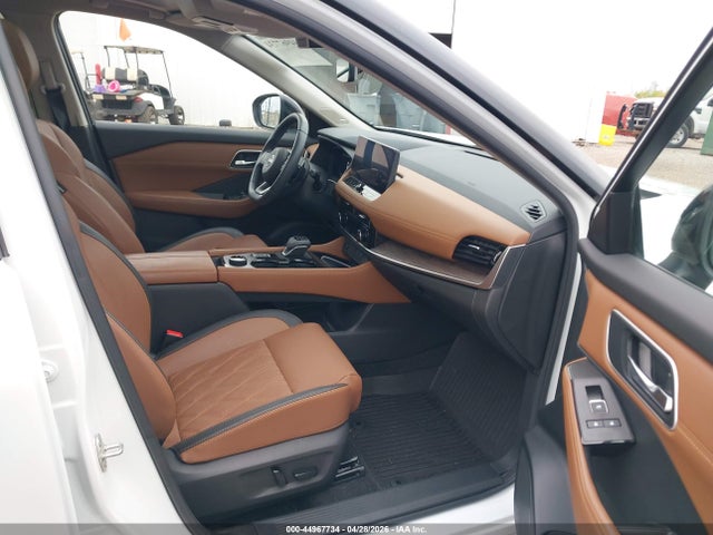Nissan Rogue Platinum Intelligent Awd