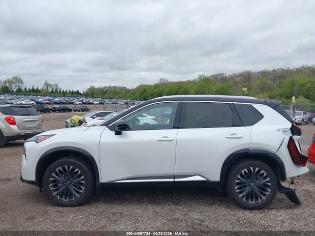 Nissan Rogue Platinum Intelligent Awd