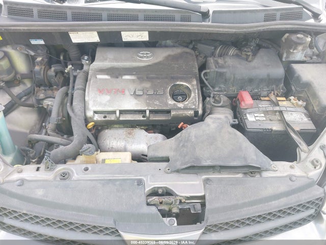 Toyota Sienna Le
