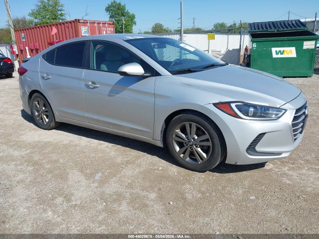 Salvage Hyundai ELANTRA Image