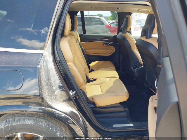 Volvo XC90 T6 Momentum