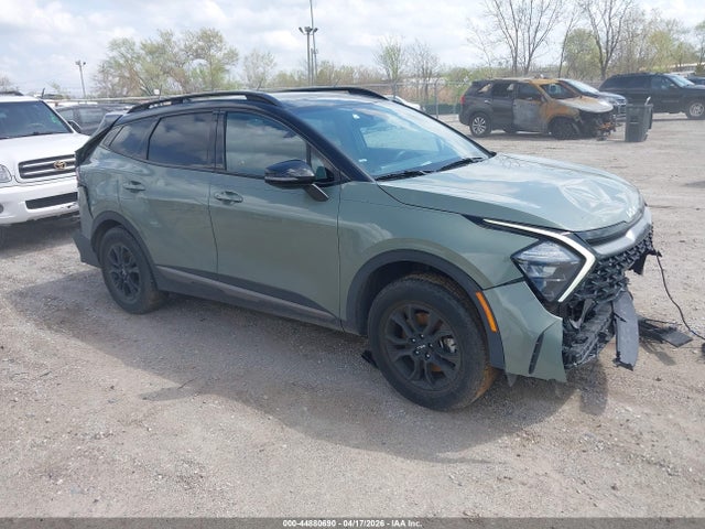 Salvage Kia Sportage Image