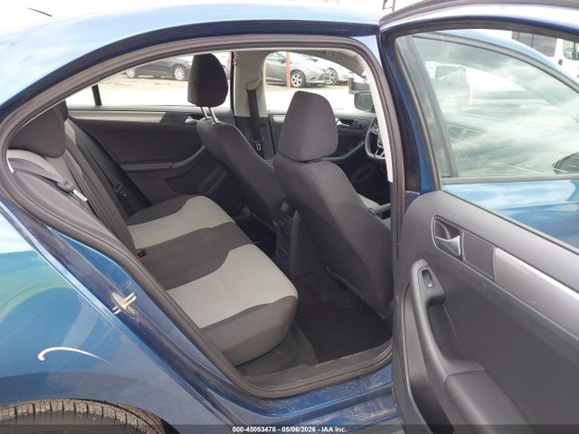Volkswagen Jetta 1.4t S