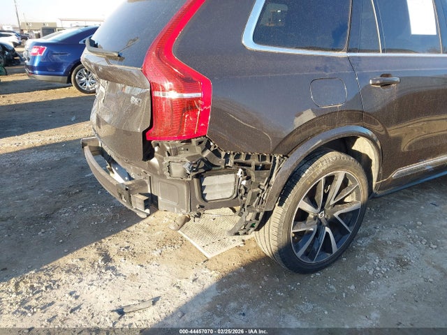 Volvo XC90 B6 Ultimate Bright Theme 6-seater