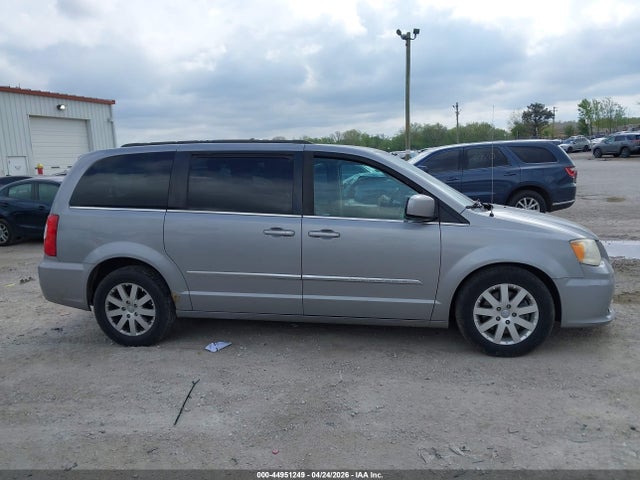 Chrysler Town & Country Touring