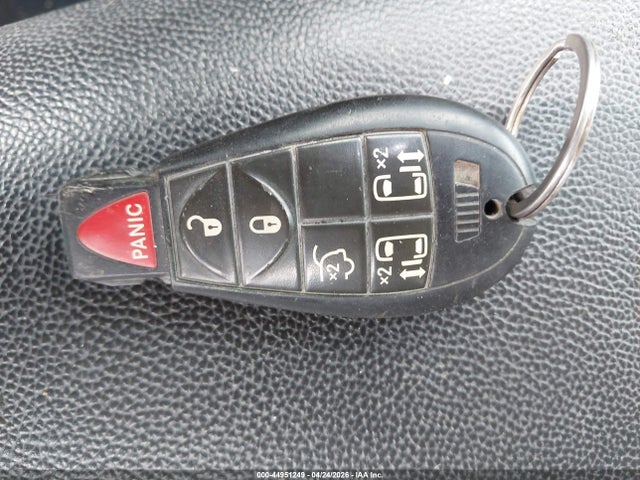 Chrysler Town & Country Touring