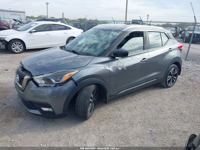 Nissan Kicks Sr