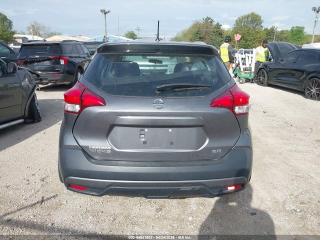 Nissan Kicks Sr
